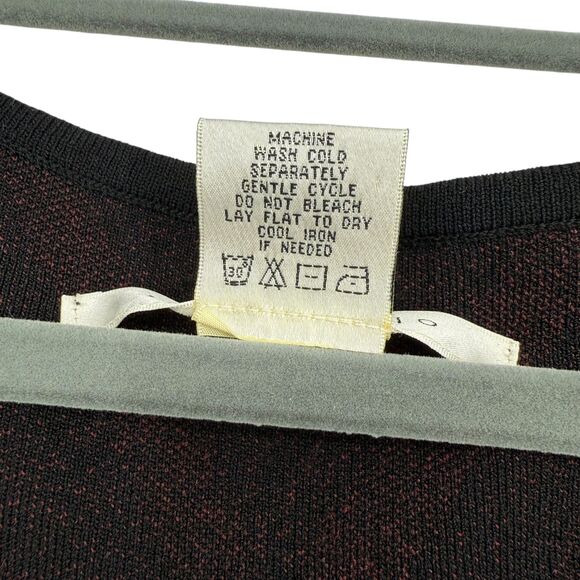 Max Studio Chevron Print Bodycon Dress Size XS Black Red V-Neck Sleeveless Knit - Picture 6 of 11